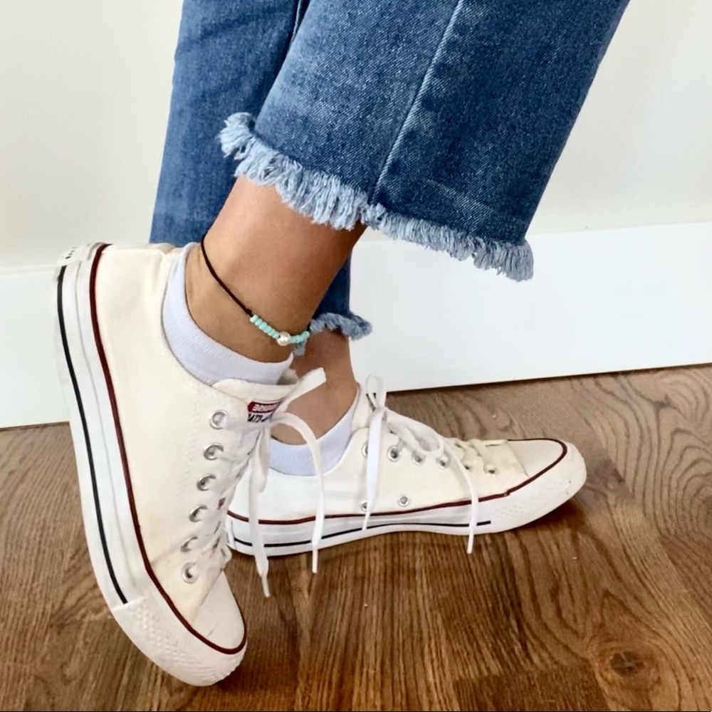 White converse women size 8